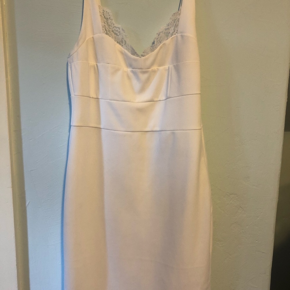Never worn Express white mini, size M!!